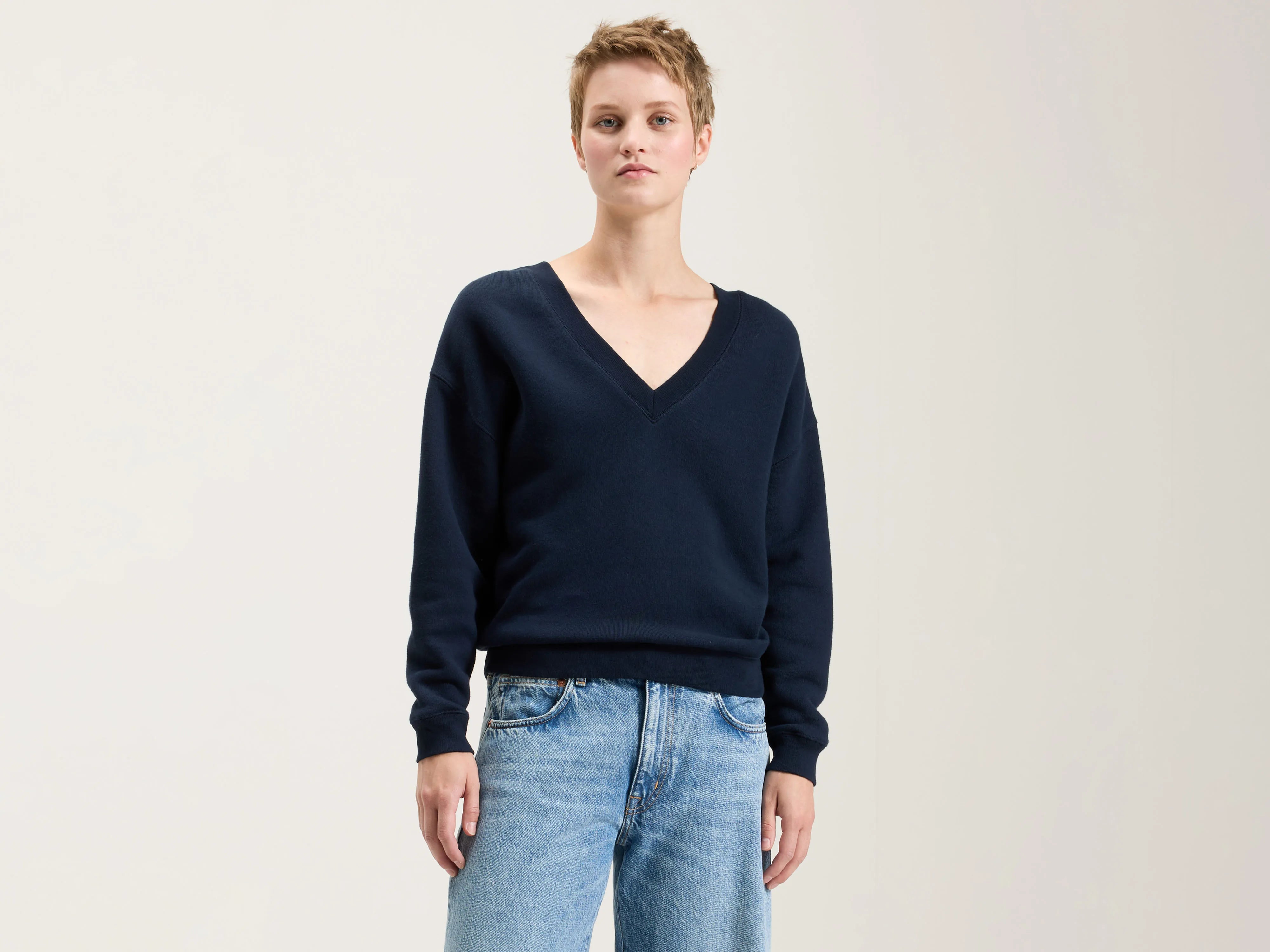 Fellow v-neck sweatshirt (242 / W / NAVY) Hoodie with Pastel Soft Subtle