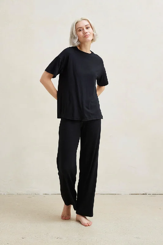 Oversized Tee + Pajama Pant High-Waist Jeans