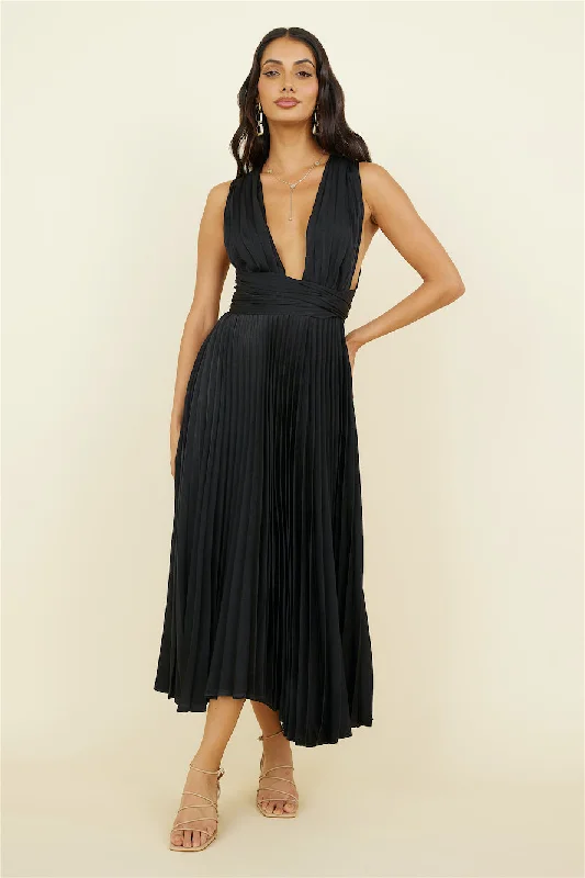 Florentina Maxi Dress Black Elegant Tiered Maxi Dress