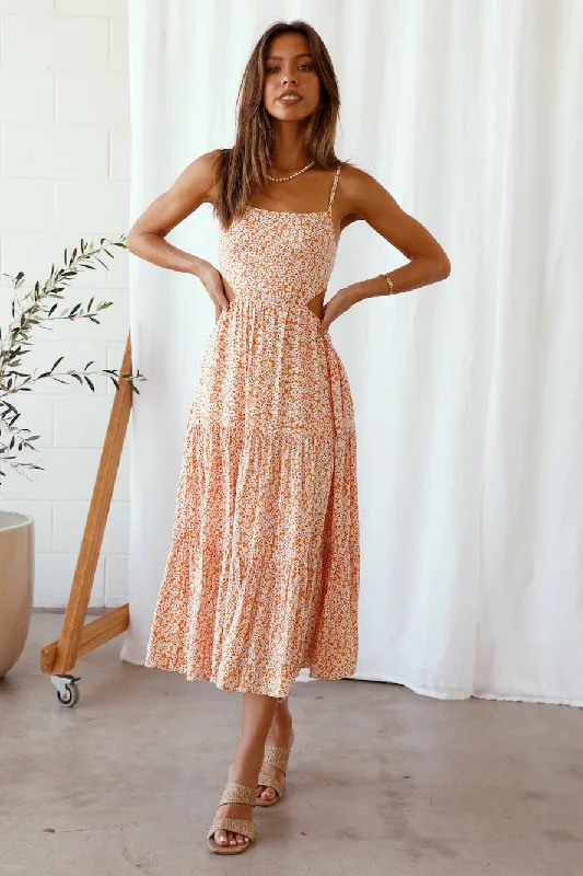 Sunburst Maxi Dress Classic V-Neck Maxi Dress