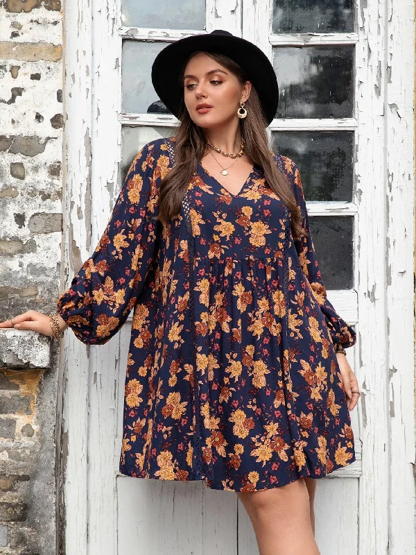 PLUS SIZE Iris Mini Dress - Navy Fashionable Lace Mini Dress