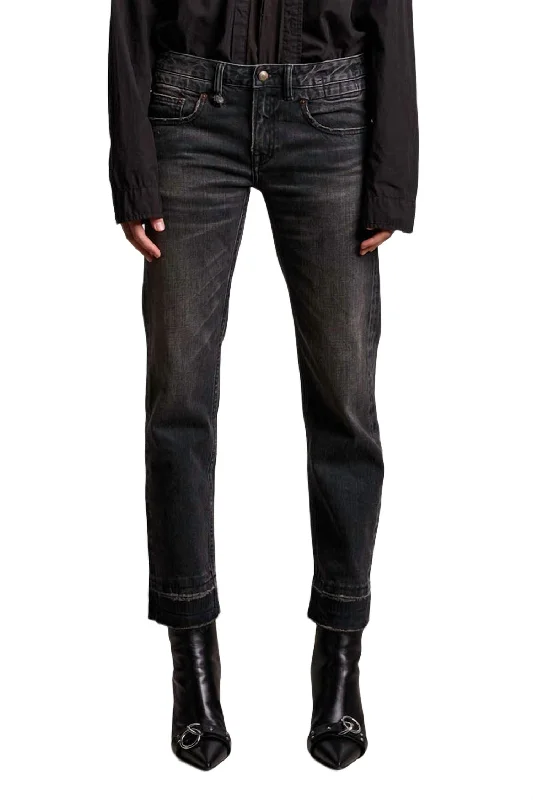 Boy Straight Jeans In Hart Casual Wide-Legged Denim Jeans