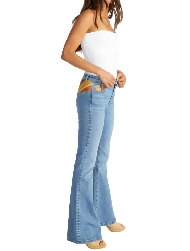 Farrah Flare Jean In Sundaze Chic Faded Blue Jeans