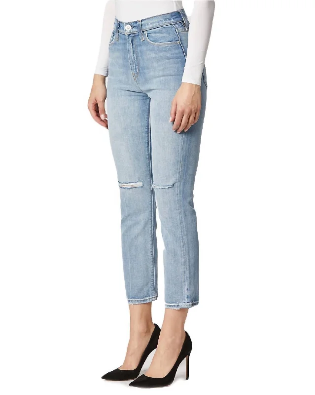 Holly High Rise Straight Jean In Light Wash Casual Skinny Fit Jeans