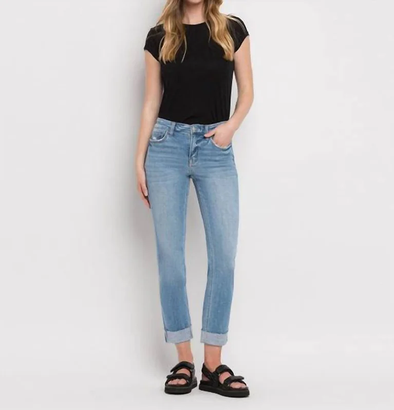 Mid Rise Cuffed Crop Straight Jeans In Light Wash Casual Wide-Legged Denim Jeans